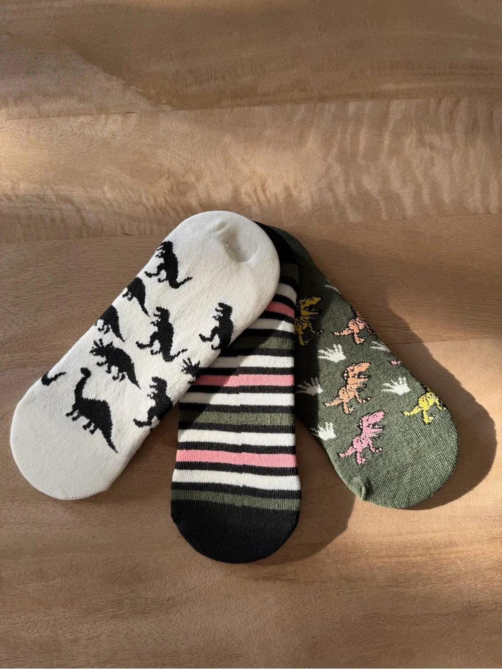 Xhilaration No-Show Sock Set — Olive Green, Black, White